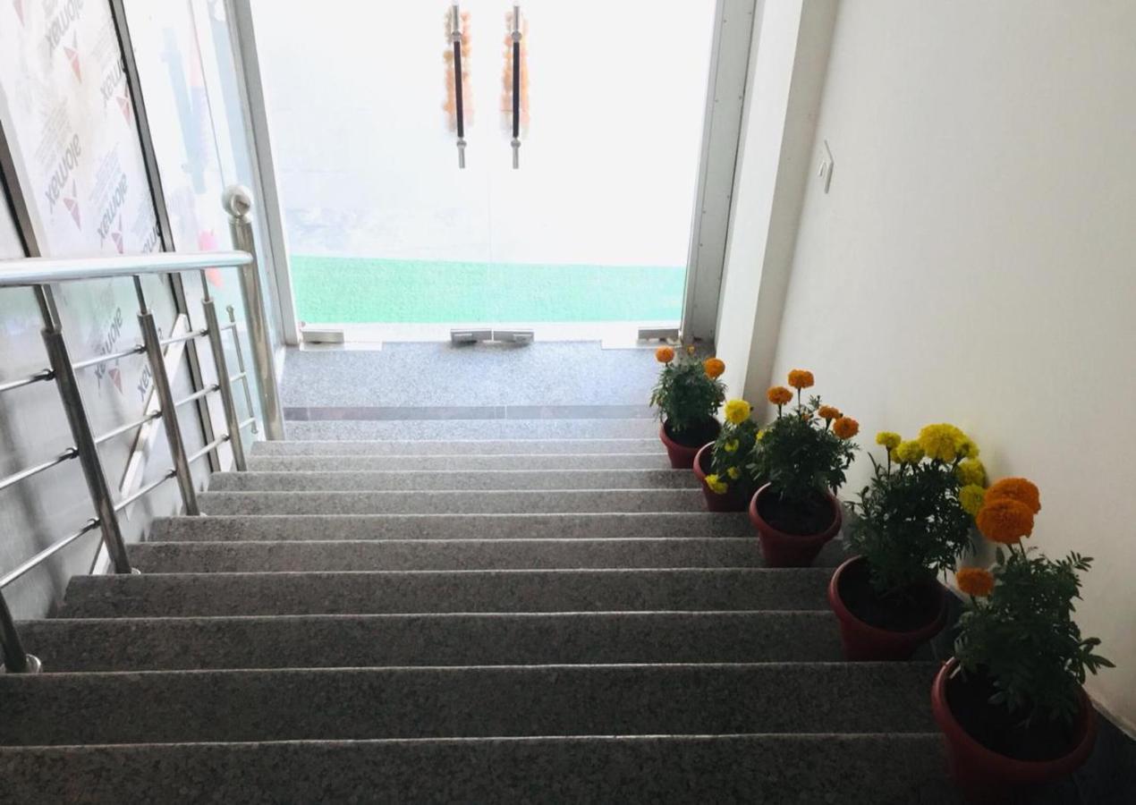 The Magnum Bed & Breakfast New Delhi Exterior foto