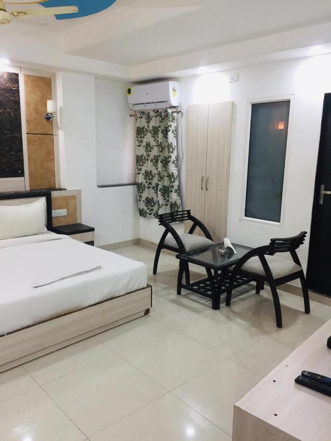 The Magnum Bed & Breakfast New Delhi Exterior foto