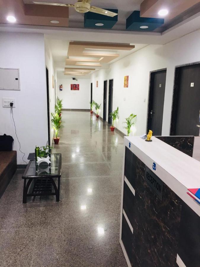 The Magnum Bed & Breakfast New Delhi Exterior foto