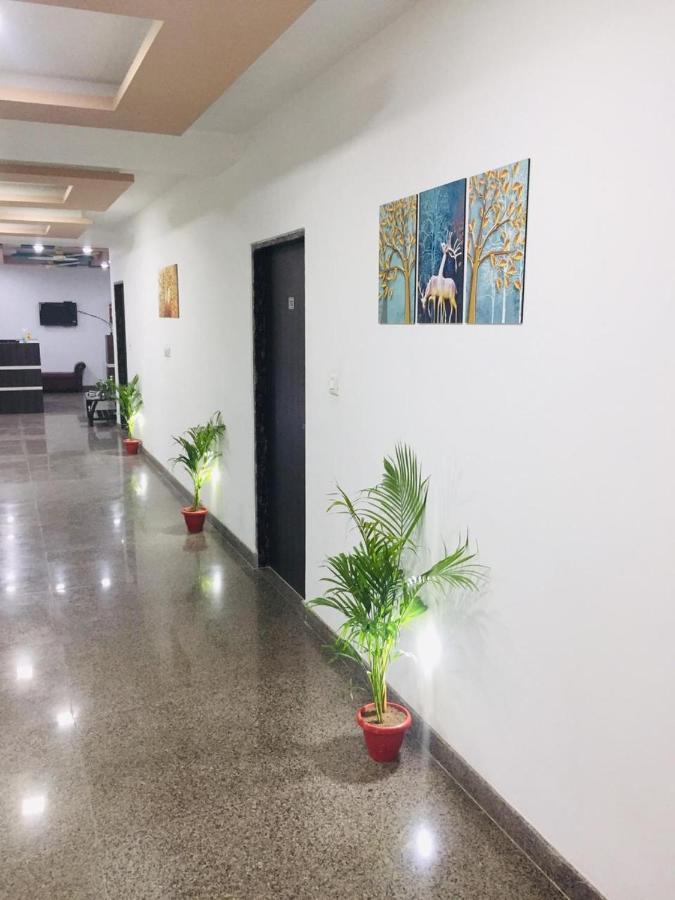 The Magnum Bed & Breakfast New Delhi Exterior foto